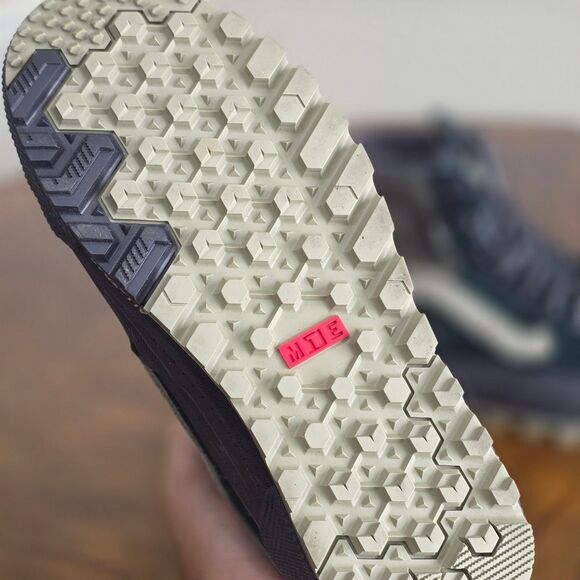 Vans MTE Sk8-Hi GORE-TEX Hiking Boots Insulated Shoe Scarab Green Black Size 7.5 - Picture 12 of 13